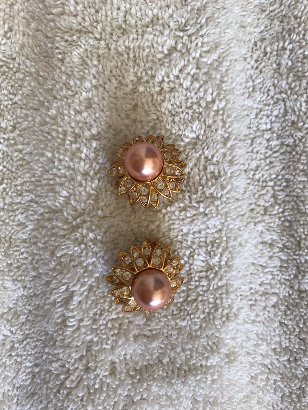 Made by Joan Rivers Vintage Gold-Tone Pink Pearl Sunburst Clip-On Earrings